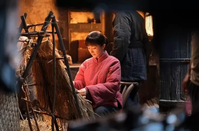 《生万物》:当土地叙事有一场“女性史诗”-第1张图片- 《生万物》:当土地叙事有一场“女性史诗”-第1张图片-