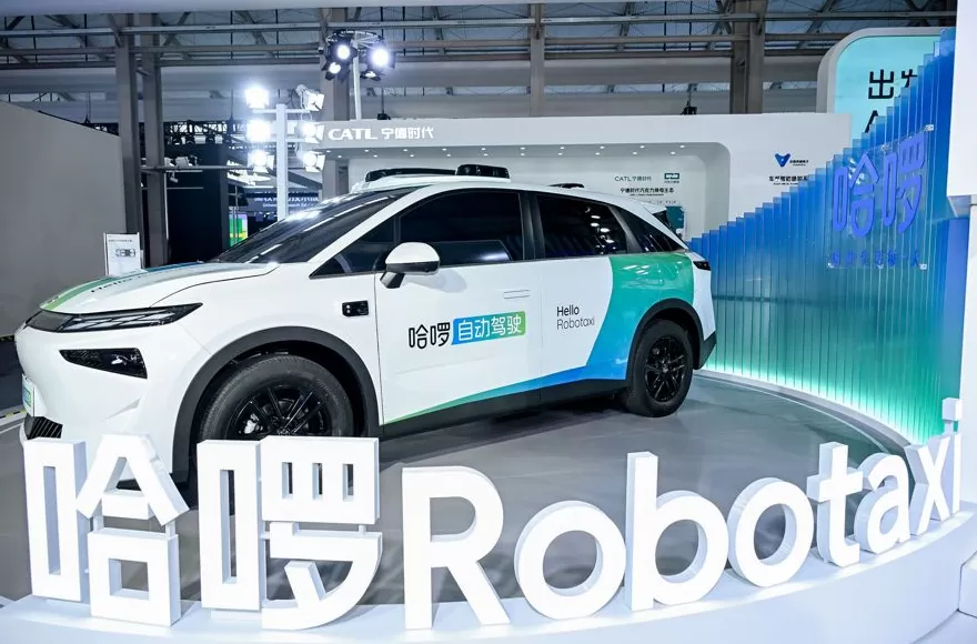 圆桌｜自动驾驶技术进入商业化前夜，如何加速Robotaxi落地？-第1张图片-