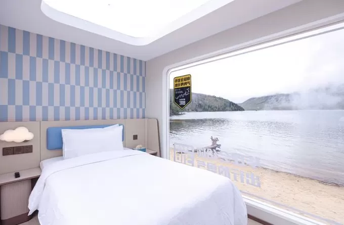 华住20周年“硬核”局:开“样板房车”重走318川藏线,全线酒店让天险变通途-第5张图片- 华住20周年“硬核”局:开“样板房车”重走318川藏线,全线酒店让天险变通途-第5张图片-