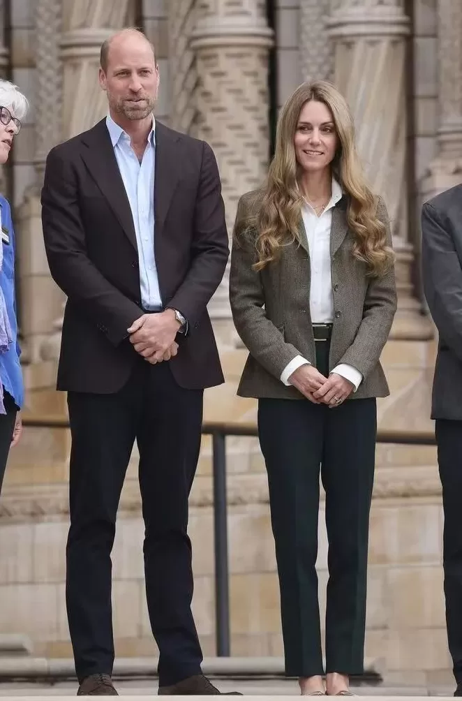 外媒曝凯特王妃戴假发遮化疗后遗症？出席活动发色频繁变化，网友：哪个头发才是真的？-第6张图片-