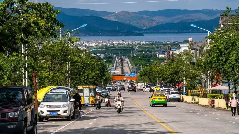 地方新闻精选 | 大理整治苍洱大道群聚路面旅拍乱象 鹤岗矿业6名被困人员全部获救-第1张图片-