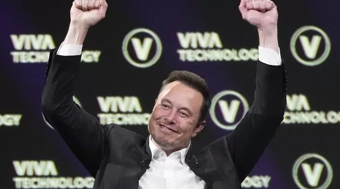 被甲骨文创始人埃里森短暂超越后，马斯克重回世界首富-第2张图片-