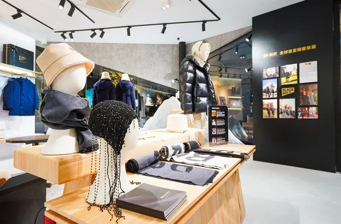 国货高端羽绒服高梵也想找回“经济上行的美”-第1张图片- 国货高端羽绒服高梵也想找回“经济上行的美”-第1张图片-