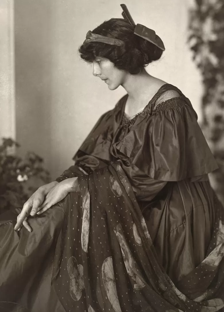 100年前她就开摄影工作室玩自拍了-第3张图片- 100年前她就开摄影工作室玩自拍了-第3张图片-