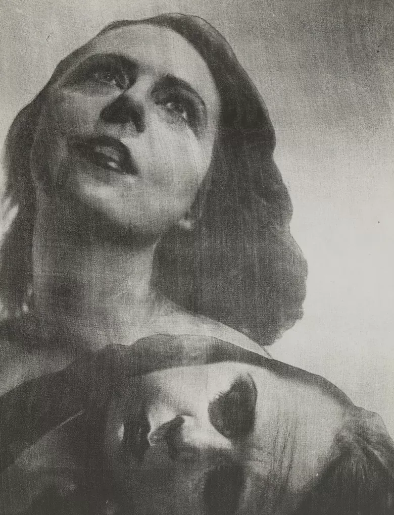 100年前她就开摄影工作室玩自拍了-第12张图片- 100年前她就开摄影工作室玩自拍了-第12张图片-