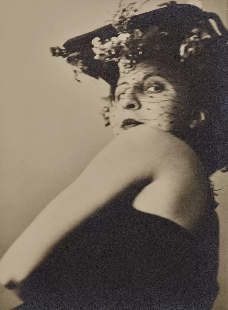 100年前她就开摄影工作室玩自拍了-第19张图片- 100年前她就开摄影工作室玩自拍了-第19张图片-