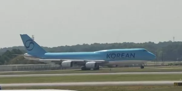 317名被捕韩国工人仅1人留下,现代汽车美国电池厂被迫延期-第1张图片- 317名被捕韩国工人仅1人留下,现代汽车美国电池厂被迫延期-第1张图片-