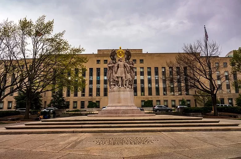 涉及房贷欺诈?美司法部对美联储理事库克展开刑事调查-第1张图片- 涉及房贷欺诈?美司法部对美联储理事库克展开刑事调查-第1张图片-