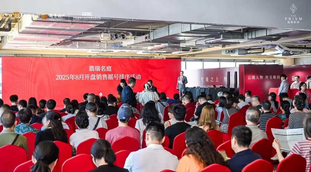 楼市“沪六条”落地首周：外环多个项目开盘火爆，内环豪宅蓄势“金九”-第1张图片-