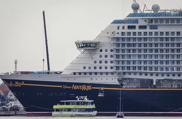 迪士尼“探险号”亚洲首航延期，将提供50%折扣补偿-第2张图片-