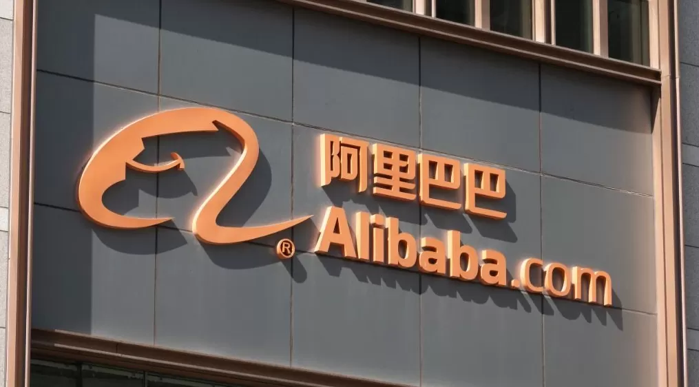 训练成本大降超九成！阿里开源下一代基础模型架构，引入混合注意力机制-第1张图片-