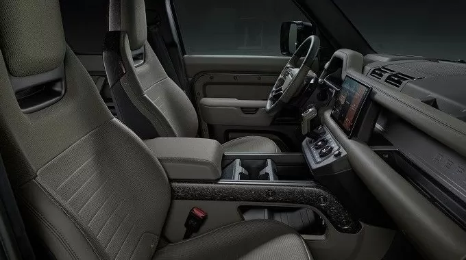 一周新车盘点 | 猛士M817开启预售 路虎卫士OCTA国内正式发布-第5张图片-