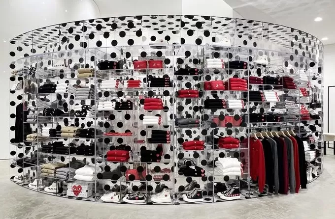 始祖鸟VEILANCE发布2025秋冬系列,爱马仕呈现 Victor Cadene 秋季橱窗《灵栖之地》|是日美好事物-第14张图片- 始祖鸟VEILANCE发布2025秋冬系列,爱马仕呈现 Victor Cadene 秋季橱窗《灵栖之地》|是日美好事物-第14张图片-