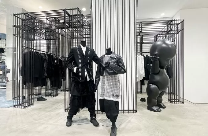 始祖鸟VEILANCE发布2025秋冬系列,爱马仕呈现 Victor Cadene 秋季橱窗《灵栖之地》|是日美好事物-第12张图片- 始祖鸟VEILANCE发布2025秋冬系列,爱马仕呈现 Victor Cadene 秋季橱窗《灵栖之地》|是日美好事物-第12张图片-