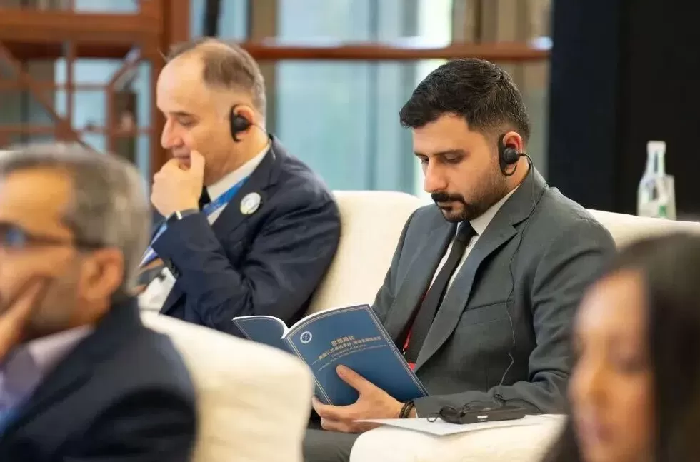 美式“洗脑机”为何不灵了-第3张图片-