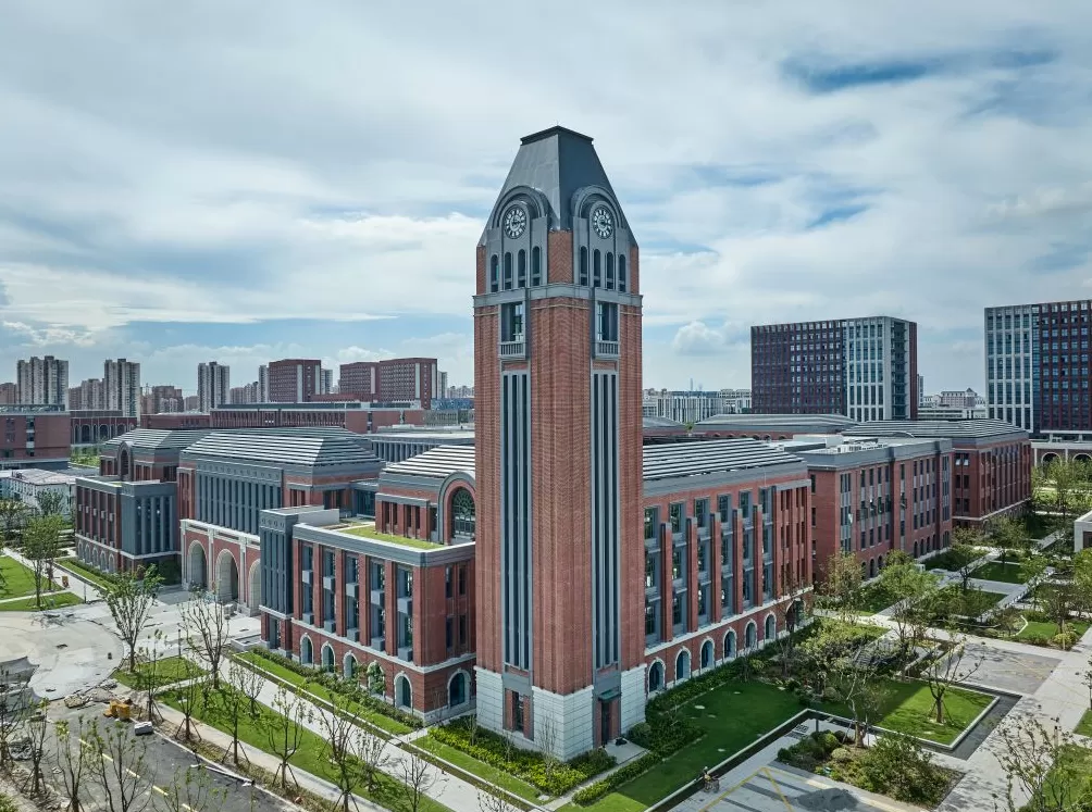 上海交通大学医学院浦东校区正式启用，迎来首批新生-第2张图片-