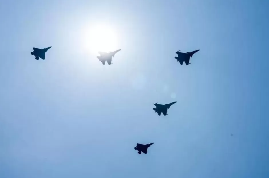 日本自卫队镜头追踪福建舰首次远航,电磁弹射战力为何惹关注-第9张图片- 日本自卫队镜头追踪福建舰首次远航,电磁弹射战力为何惹关注-第9张图片-