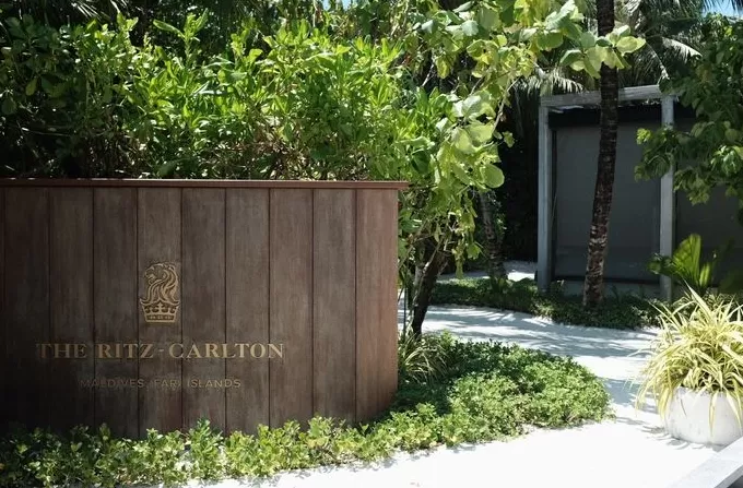 马尔代夫法里群岛丽思卡尔顿酒店推出多项体验，开启夏日海岛之旅 ｜文旅快讯-第1张图片-