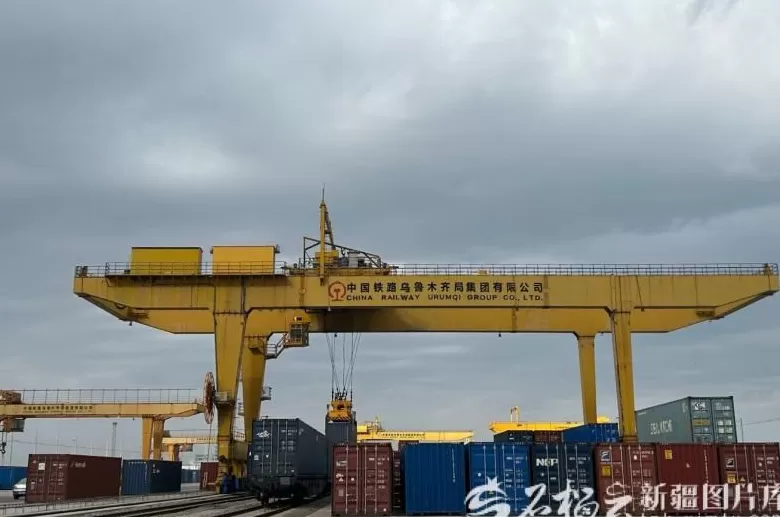 砥砺奋进七十载天山南北谱华章丨活力新疆奔涌向前-第2张图片- 砥砺奋进七十载天山南北谱华章丨活力新疆奔涌向前-第2张图片-