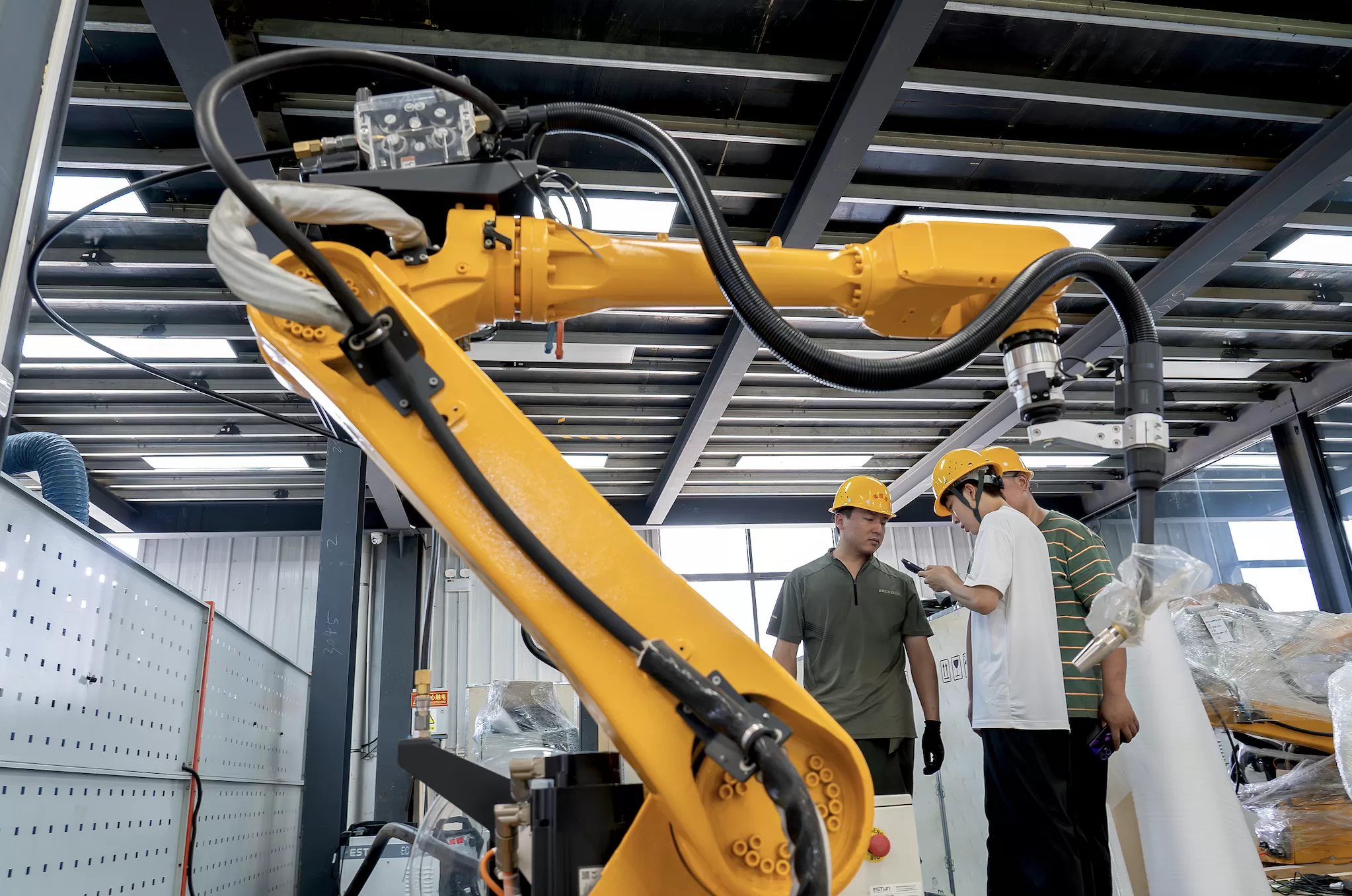 扩内需、“反内卷”推进下，8月制造业销售收入增速快于企业总体增速-第1张图片-