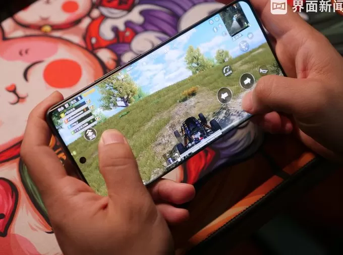 真我GT Neo6 SE体验:靠更亮的屏突围中端市场-第6张图片- 真我GT Neo6 SE体验:靠更亮的屏突围中端市场-第6张图片-