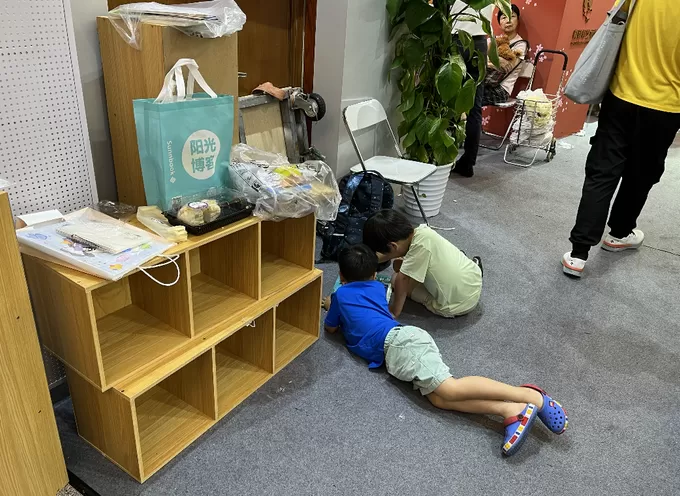 上海书展上的图书、文创与“含书量”之争-第11张图片- 上海书展上的图书、文创与“含书量”之争-第11张图片-