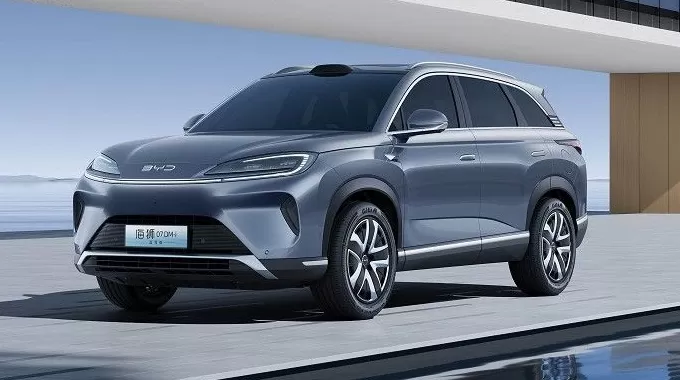 一周新车盘点 | 沃尔沃发布XC70混动车 比亚迪新增海狮07-第4张图片-