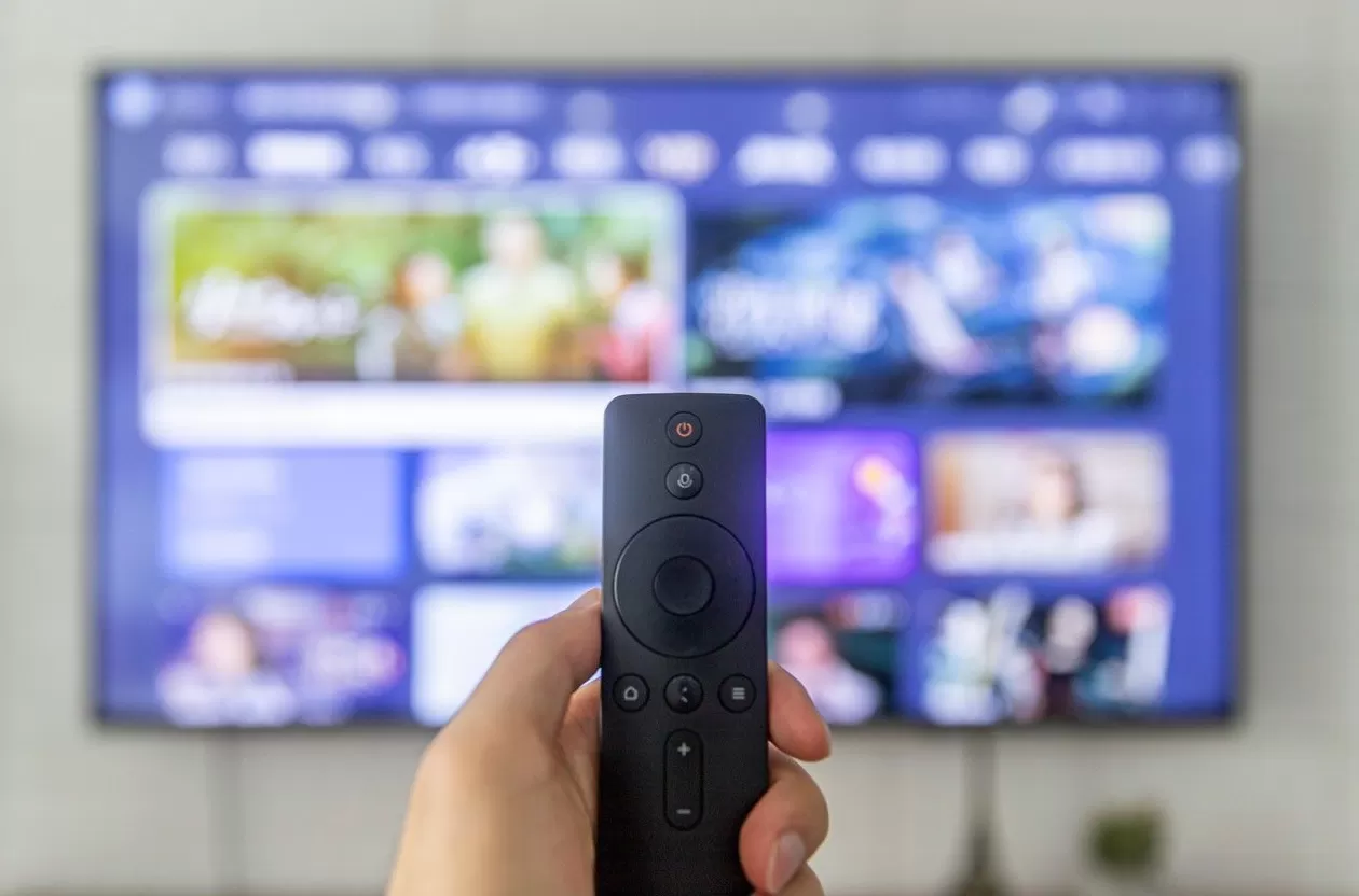 网友吐槽买了多项会员仍无法投屏抢先看，芒果TV客服回应-第1张图片-