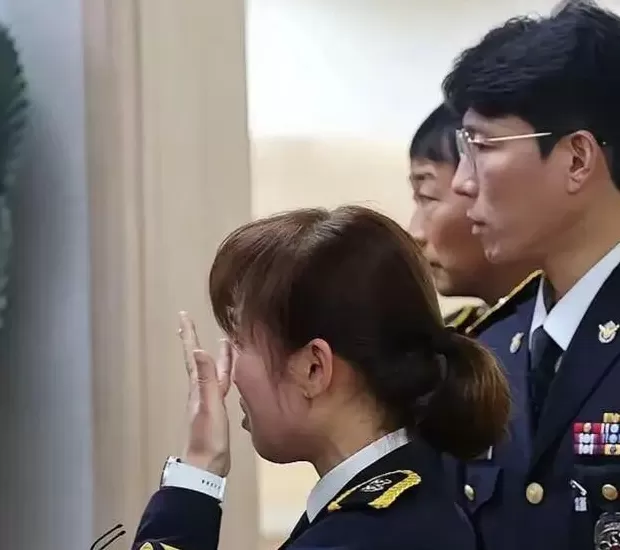 这位韩国警长，值得我们永远铭记-第1张图片-