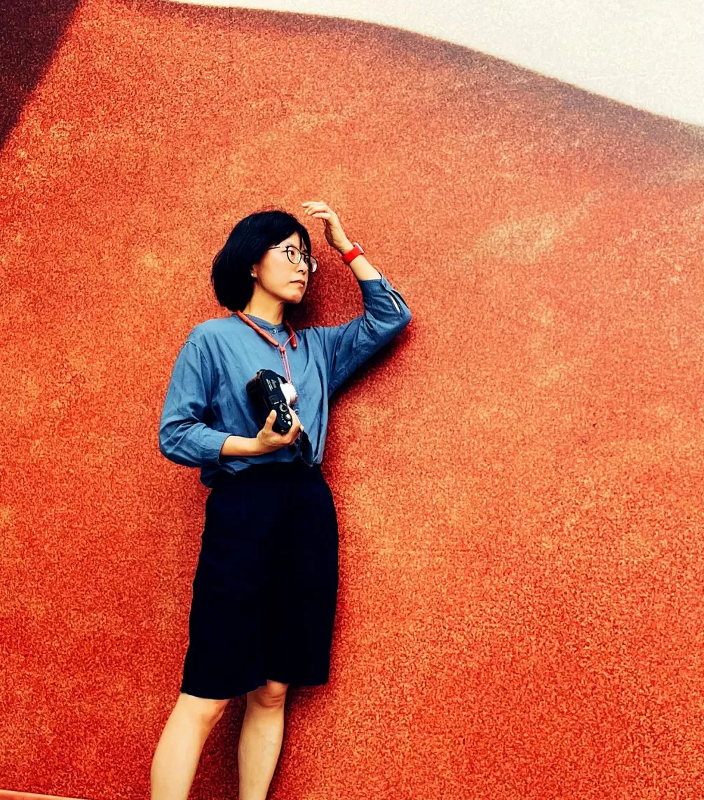 黄峪读《红的因式分解》｜听见系统故障的声音：忆梁小曼-第3张图片-