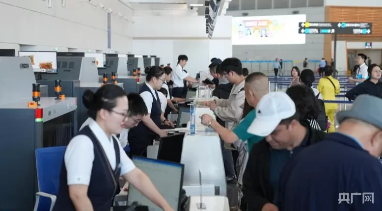 砥砺奋进七十载天山南北谱华章|风生水起的新疆文创-第7张图片-