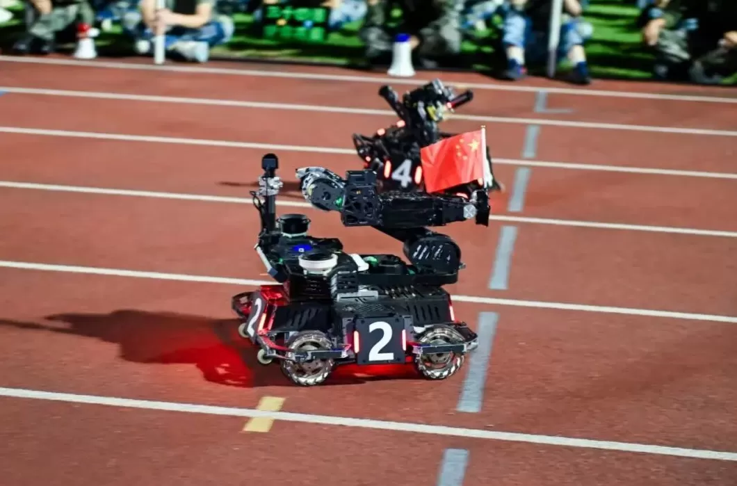 超燃!清华、上海交大等高校新生夜间拉练20公里-第16张图片- 超燃!清华、上海交大等高校新生夜间拉练20公里-第16张图片-