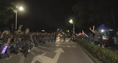 超燃!清华、上海交大等高校新生夜间拉练20公里-第22张图片- 超燃!清华、上海交大等高校新生夜间拉练20公里-第22张图片-