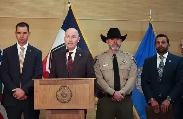 震动美国的刺杀案凶手，被慈父大义灭亲了-第7张图片-