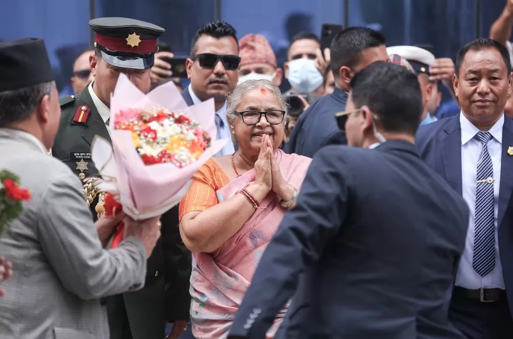 尼泊尔临时政府总理首次公开表态：执政不会超过半年，将顺应民意-第1张图片-