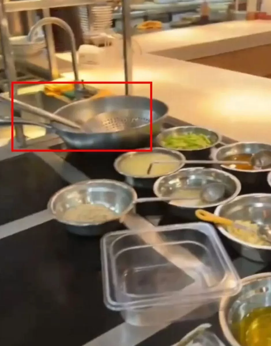 用转基因油、用漏勺疏通下水道？西贝已暂停后厨开放-第1张图片-
