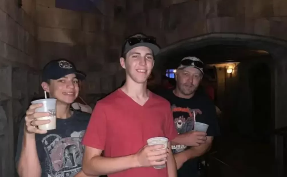 22岁,他一枪吓坏了美国-第11张图片- 22岁,他一枪吓坏了美国-第11张图片-