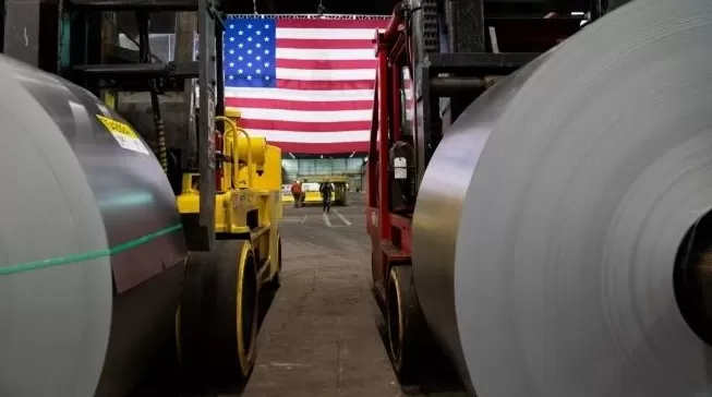 调查显示美国关税政策导致中小企业成本上升超两成-第1张图片-