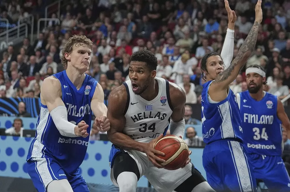 体坛联播｜曼城三球完胜曼联，塞维尔世锦赛9秒77百米摘金-第14张图片-