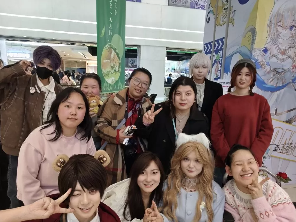 乙女游戏展里的脑瘫女孩，开着轮椅驶向“爱人”-第4张图片-