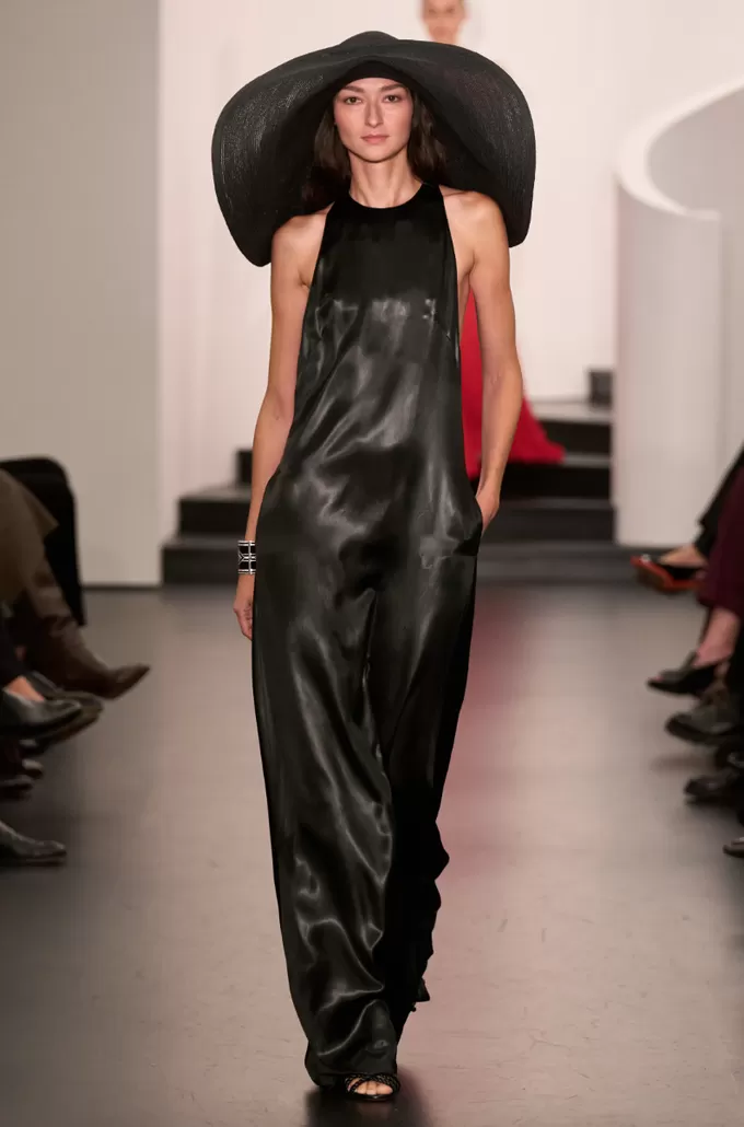 Jellycat CAFÉ登陆上海，BALENCIAGA全新香水致敬经典｜是日美好事物-第12张图片-