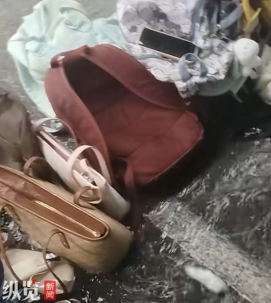 江西九江一教资考点多名考生手机等物品被雨泡损坏，考试院回应-第2张图片-