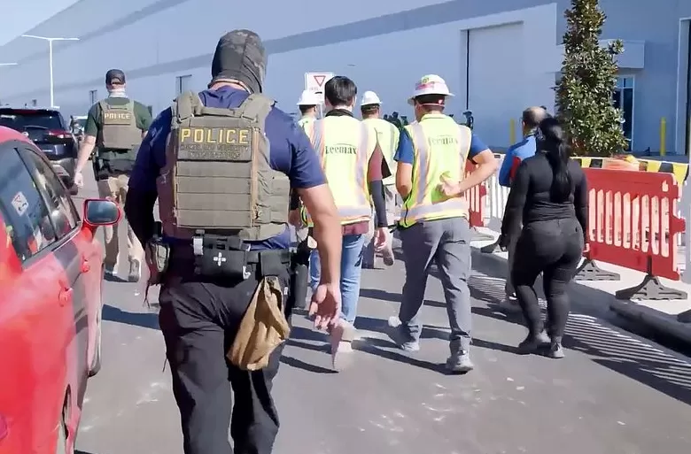 驱赶工人激怒韩国之后，特朗普称不想吓跑外国资本-第1张图片-