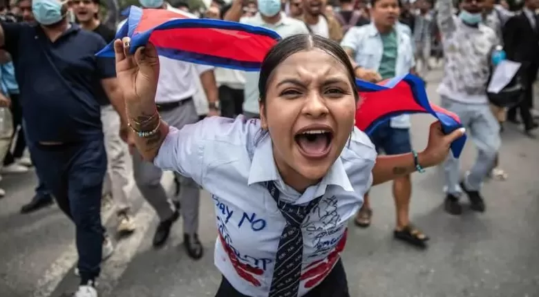 73岁女法官临危受命，接手高原山国“烫手山芋”-第3张图片-