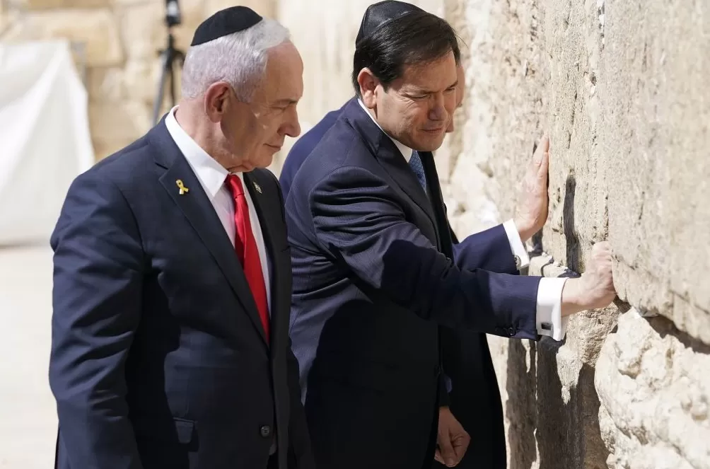 第1现场｜“坚如磐石”的到访与 “不知去哪”的逃亡-第2张图片-