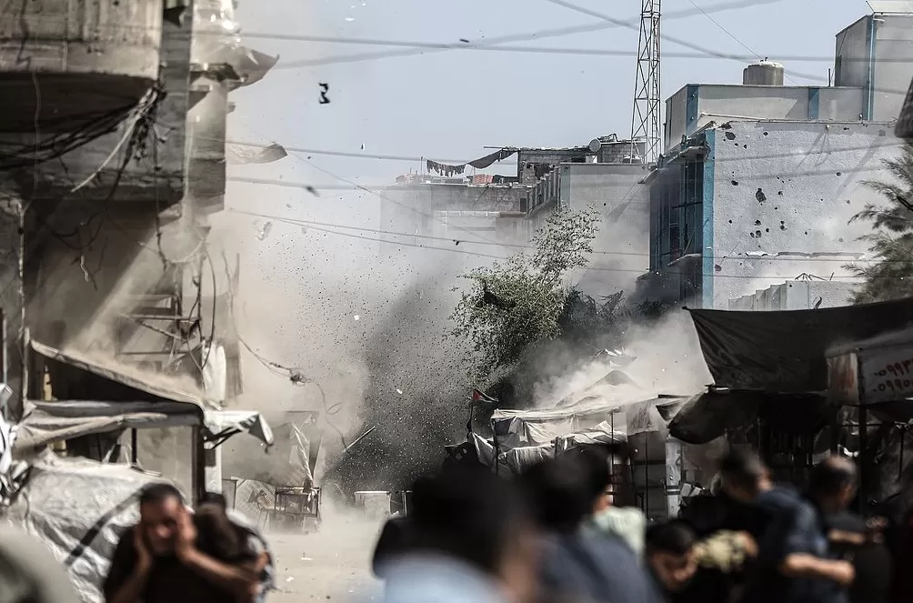 第1现场｜“坚如磐石”的到访与 “不知去哪”的逃亡-第4张图片-