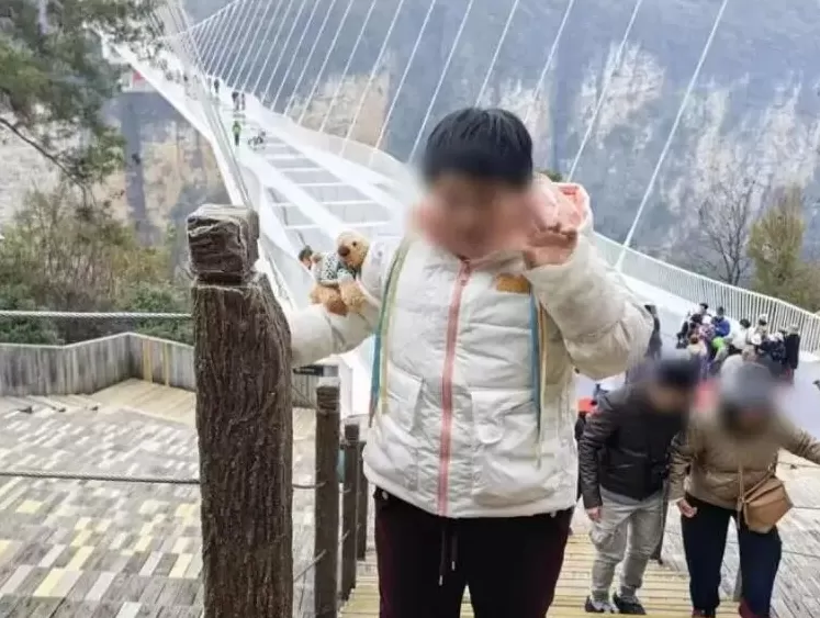 湖南15岁残障女孩殒命穿村铁轨，家属起诉广州铁路案件开庭-第1张图片-