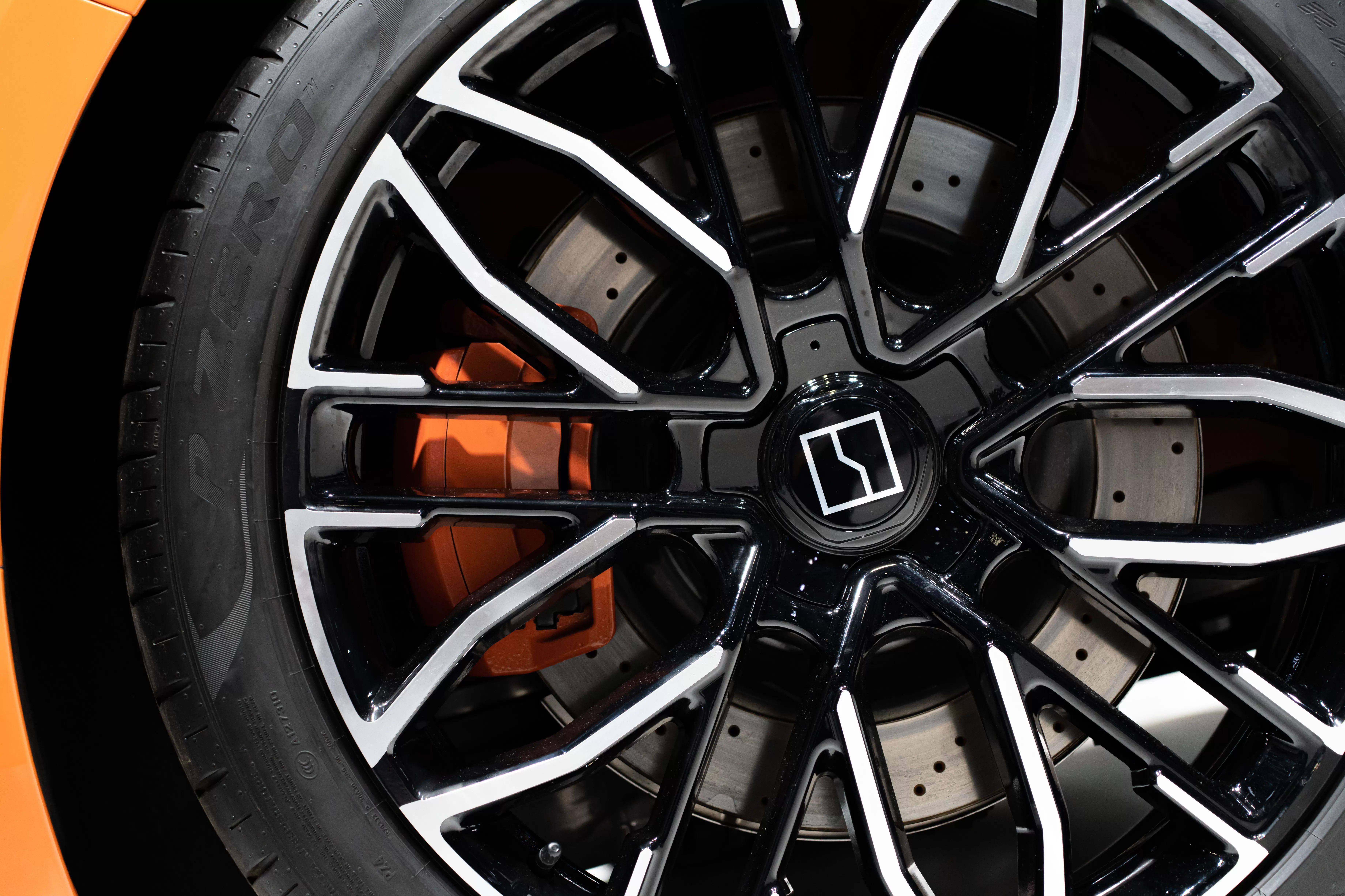 极氪股东高票通过与吉利汽车的合并协议，将成后者全资子公司-第1张图片-