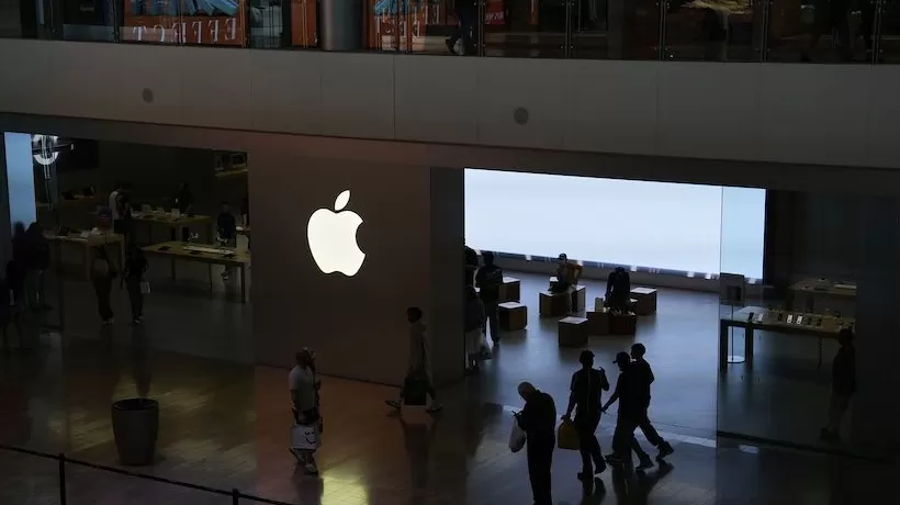 面对145%的关税, 最焦心的是苹果和沃尔玛的CEO-第1张图片- 面对145%的关税, 最焦心的是苹果和沃尔玛的CEO-第1张图片-