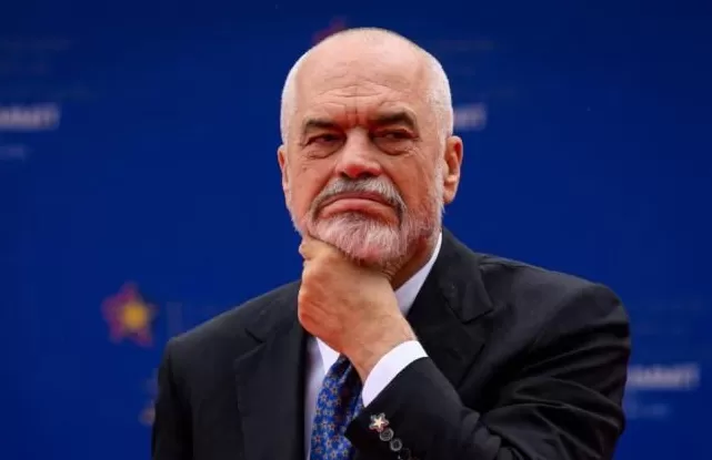 起猛了！这个国家任命AI为“部长”：全球首个，手握实权，招标100%透明-第2张图片-